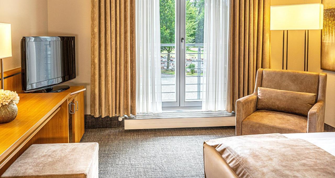 Victor'S Residenz-Hotel Teistungenburg Extérieur photo